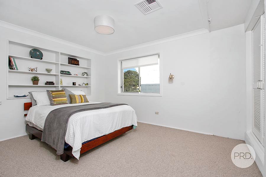 15 Raymond Street OATLEY 9