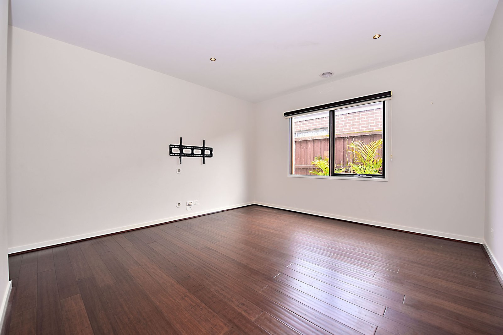Gallery: 15 Red Brush Drive