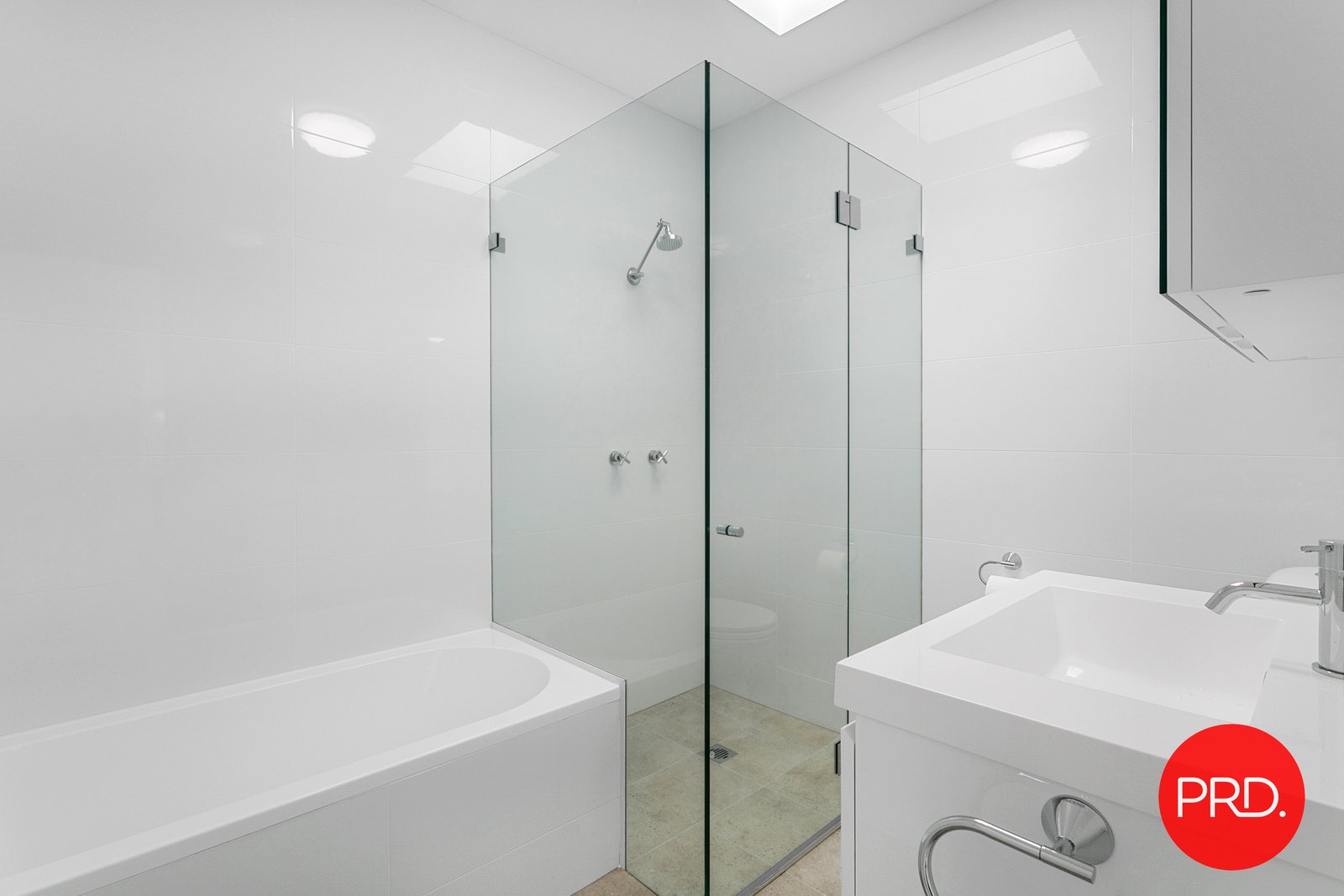 15 Regent Street KOGARAH 3