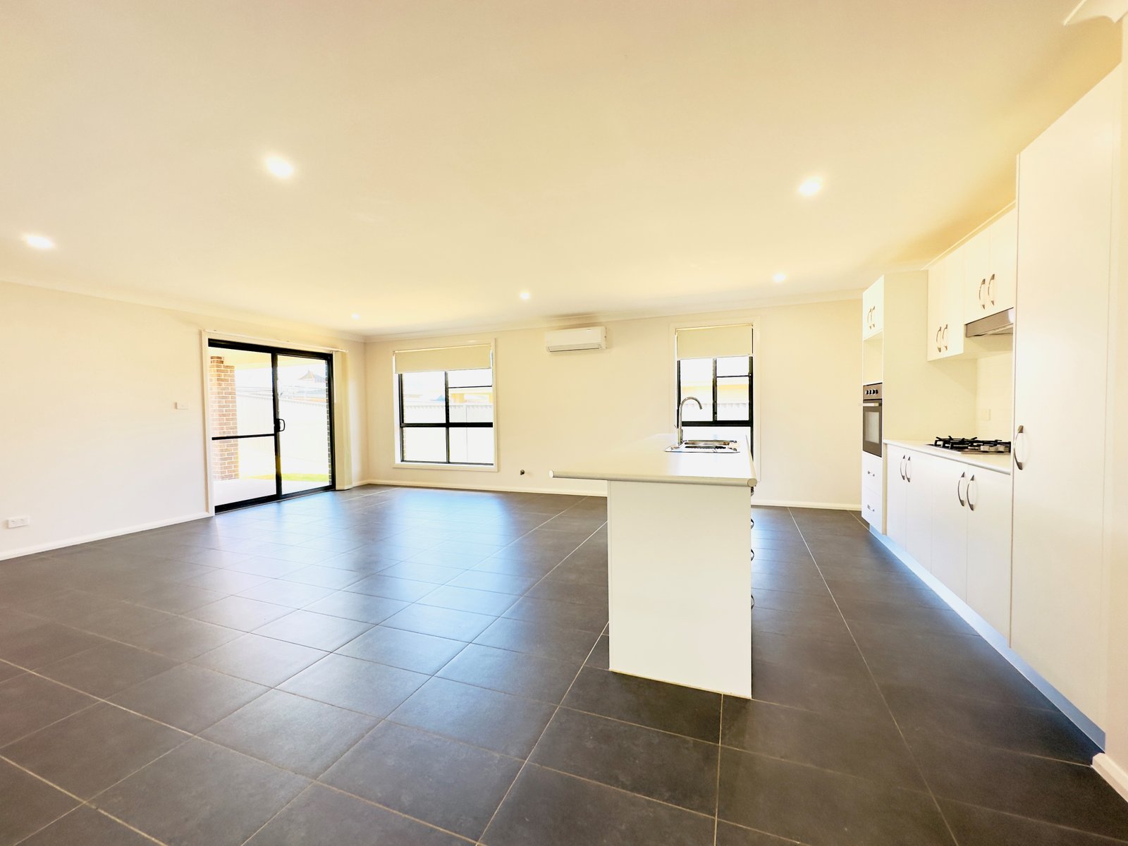 15 Reginald Drive KOOTINGAL 6