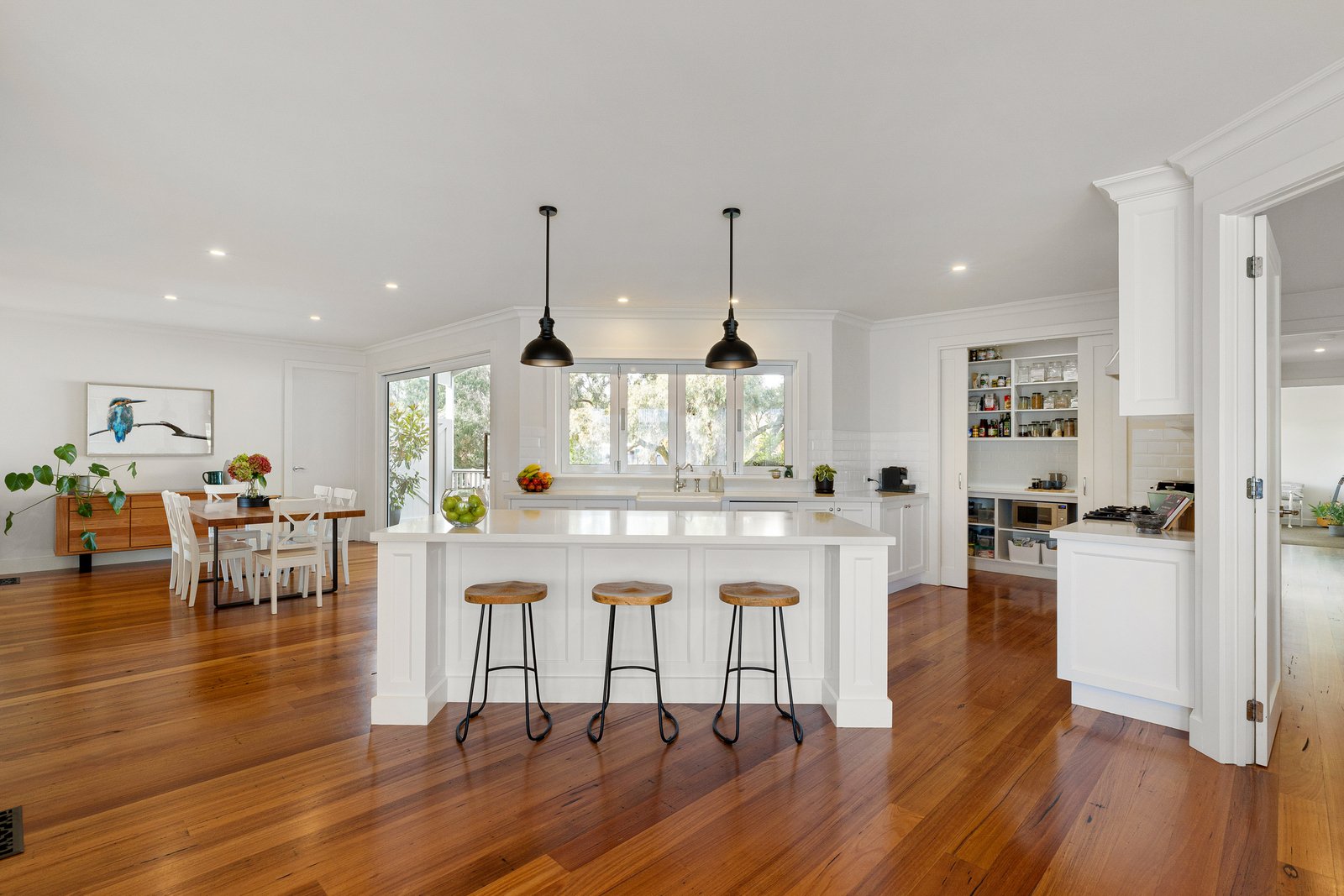 Real Estate and Property in 15 Reidwell Drive, Woodend, VIC