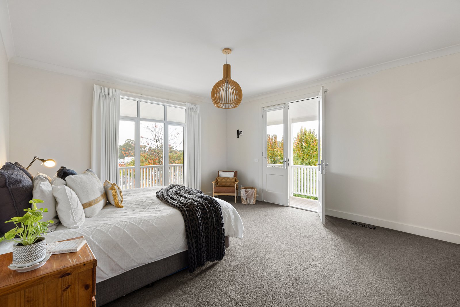 Real Estate and Property in 15 Reidwell Drive, Woodend, VIC