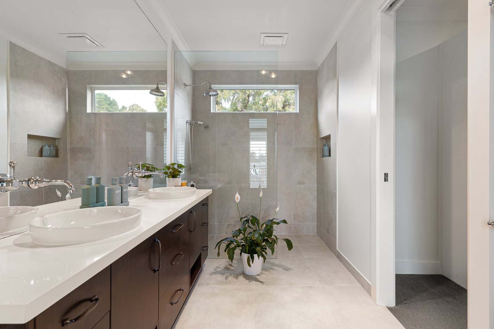 Real Estate and Property in 15 Reidwell Drive, Woodend, VIC