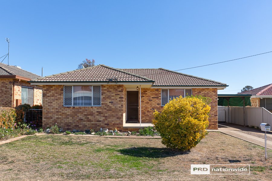 15 Ridge Street TAMWORTH 2