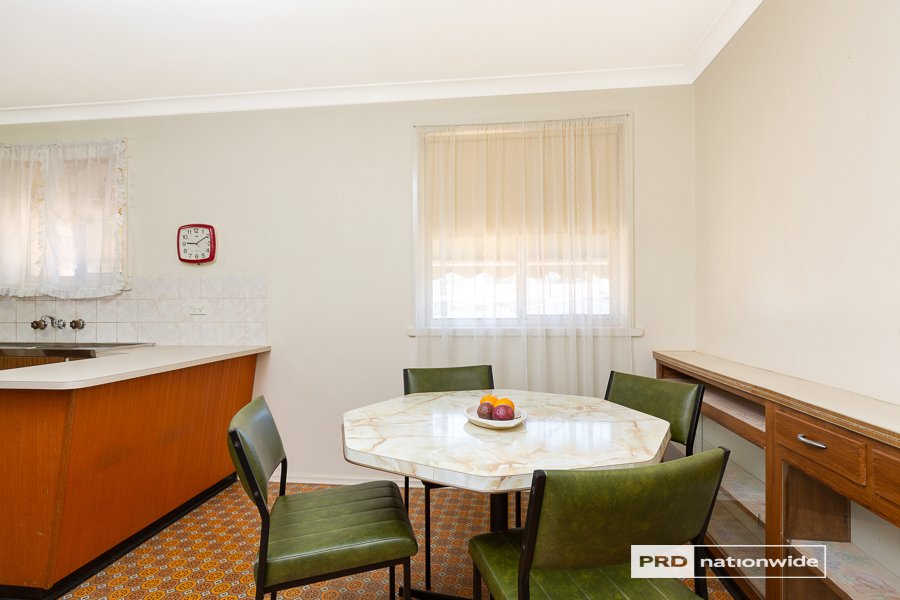 15 Ridge Street TAMWORTH 7