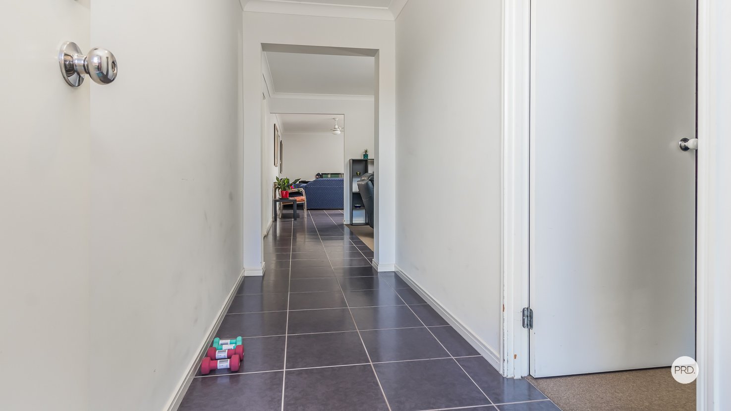 15 RIDGEVALE Street VICTORIA POINT 2