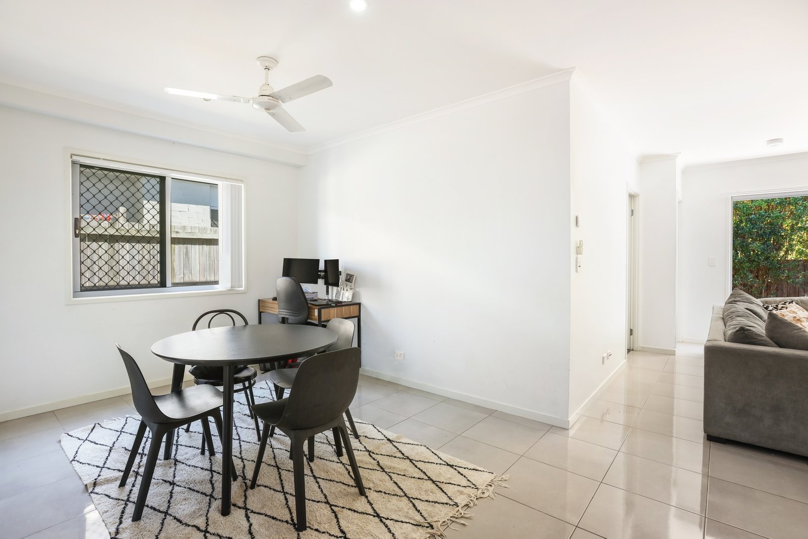 1/5 Riverwood Drive ASHMORE 11