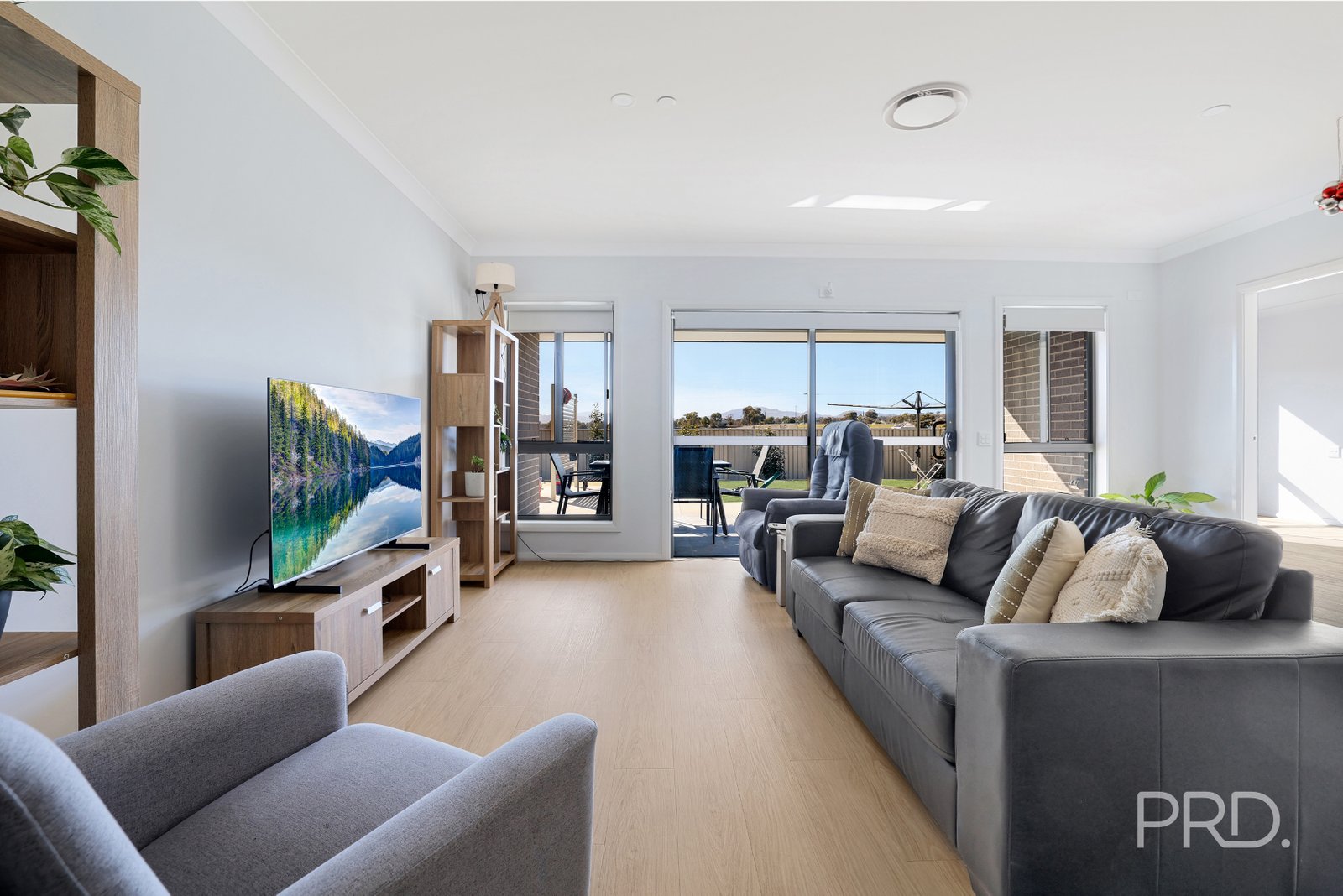 15 Robey Avenue QUIRINDI 11