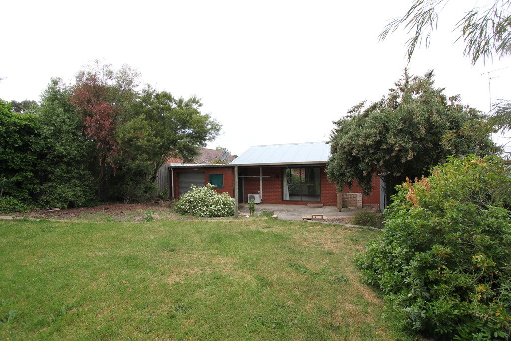 15 Roff Street BALLARAT EAST 13