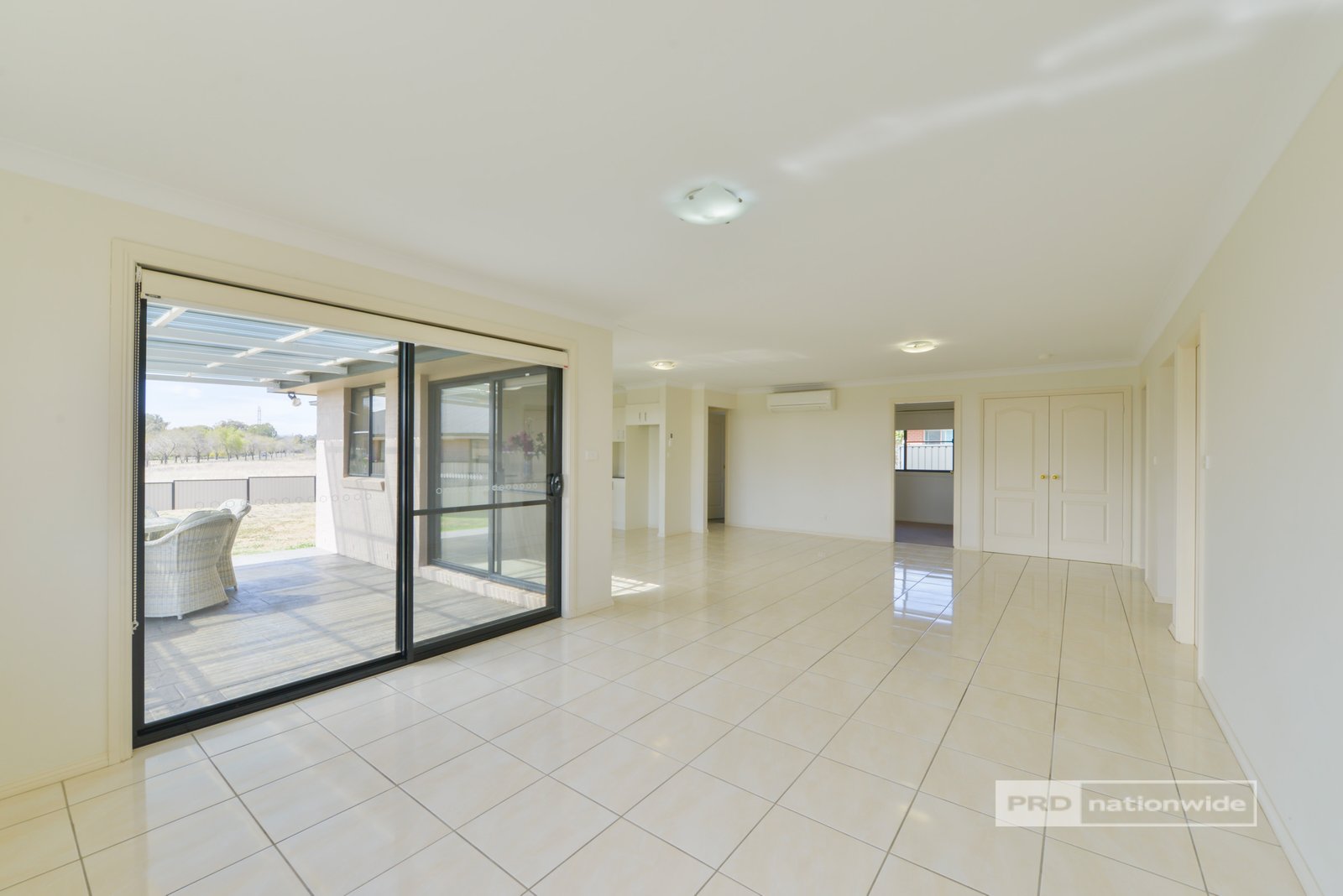 15 Rosella Avenue TAMWORTH 4