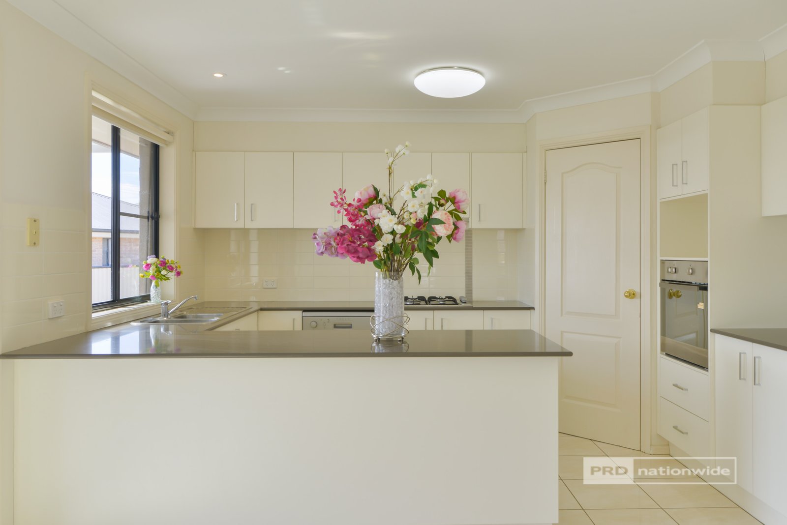 15 Rosella Avenue TAMWORTH 5