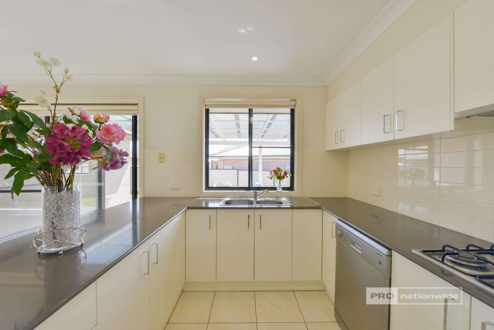 15 Rosella Avenue TAMWORTH 6