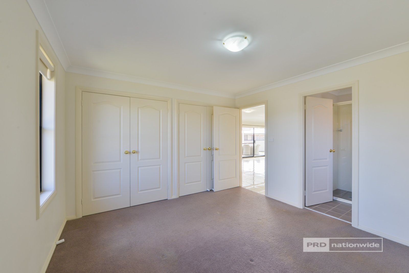 15 Rosella Avenue TAMWORTH 8
