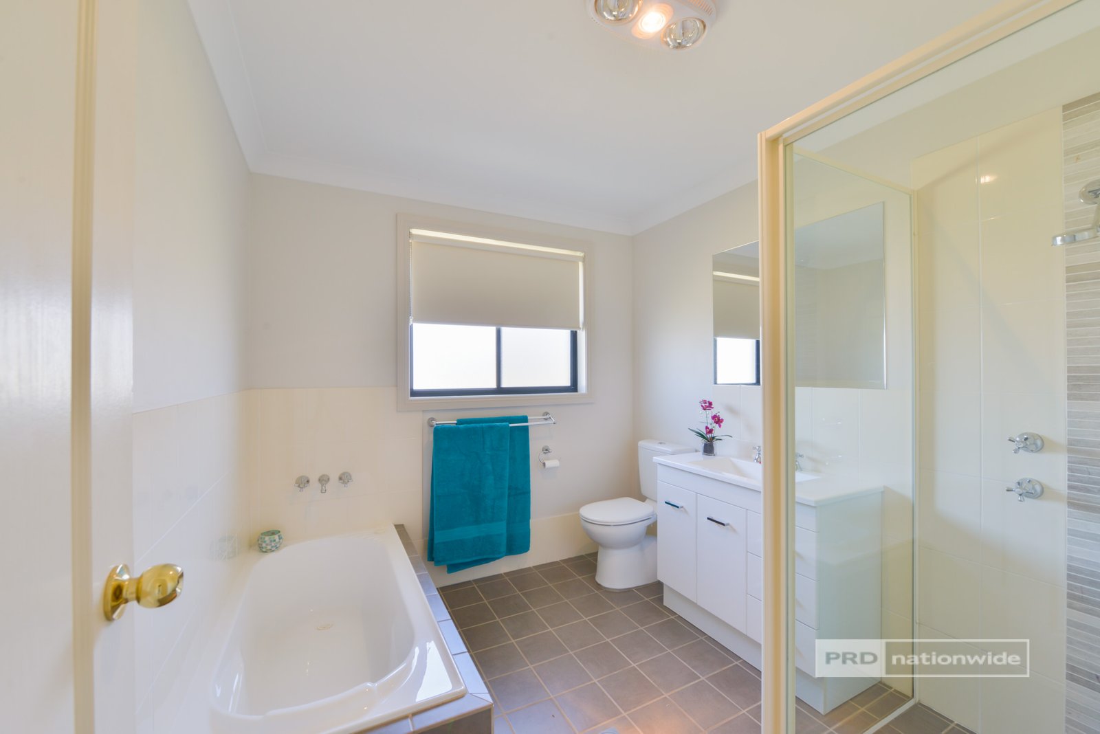 15 Rosella Avenue TAMWORTH 12