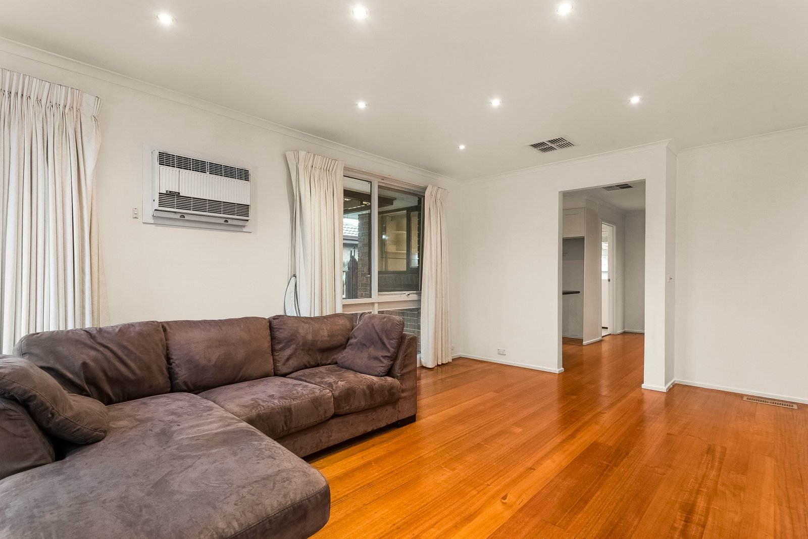 Gallery: 15 Rosewall Place