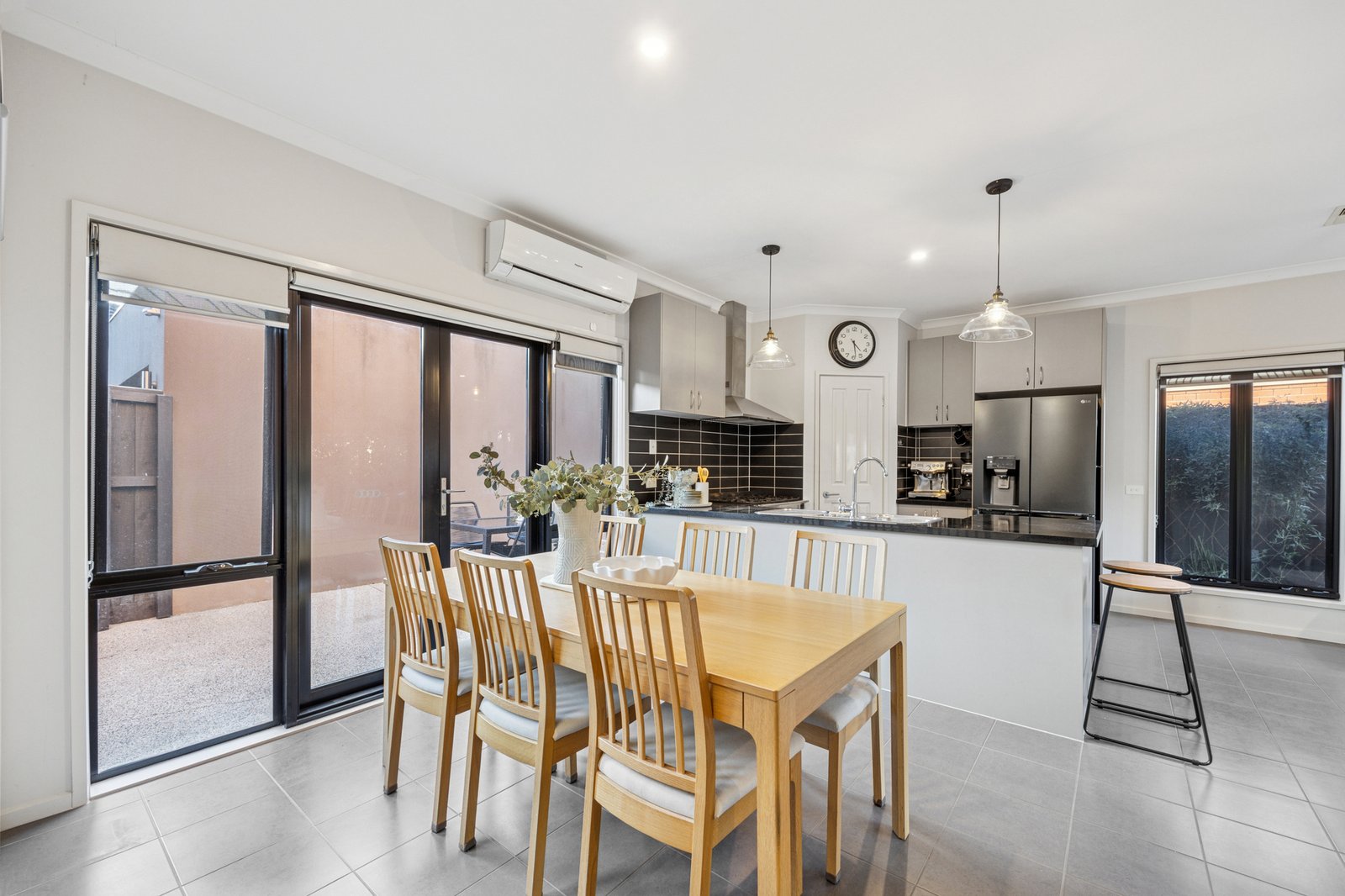 Gallery: 1/5 Rosie Court