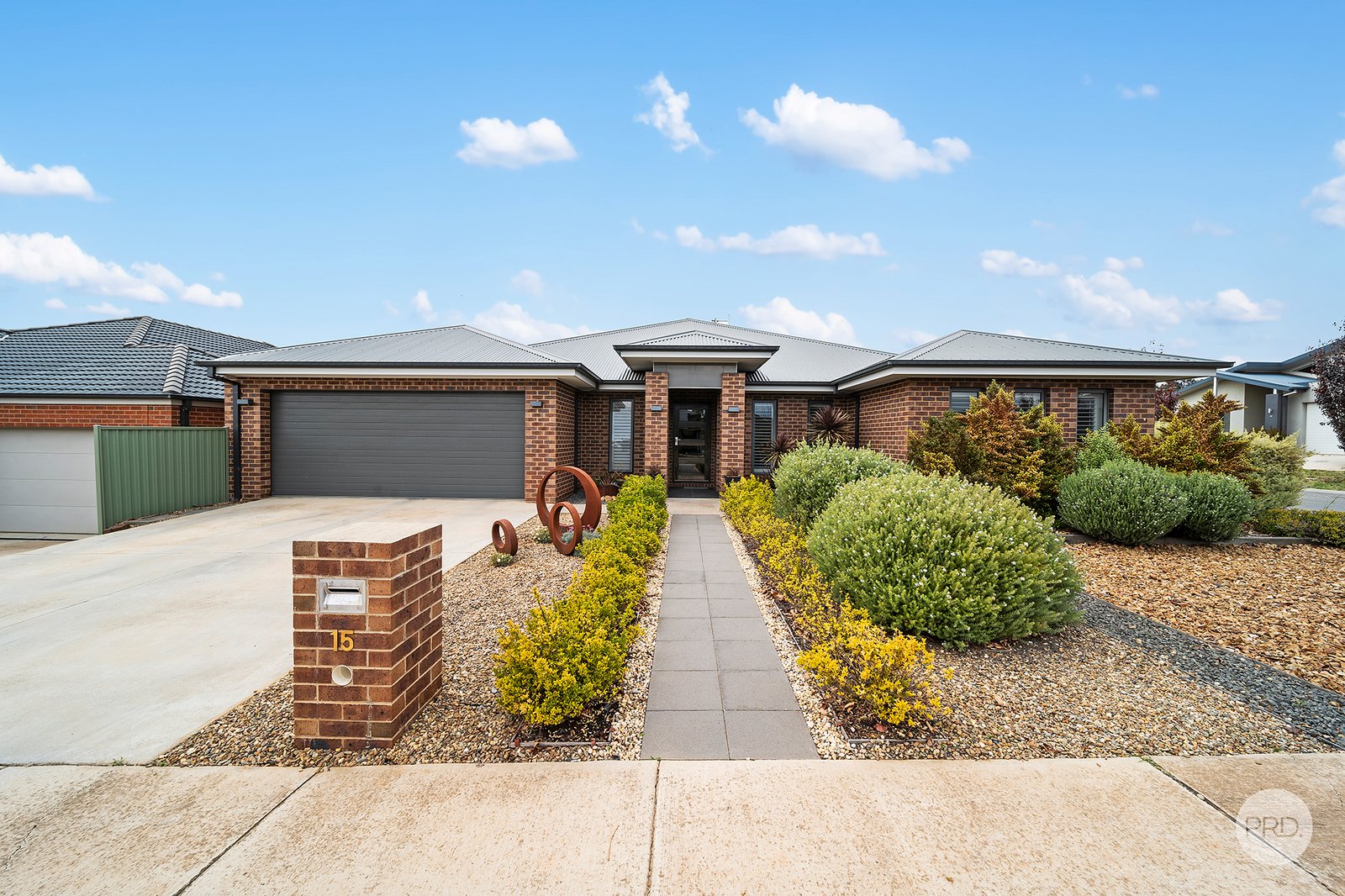 15 Roxburgh Crescent JUNORTOUN 1