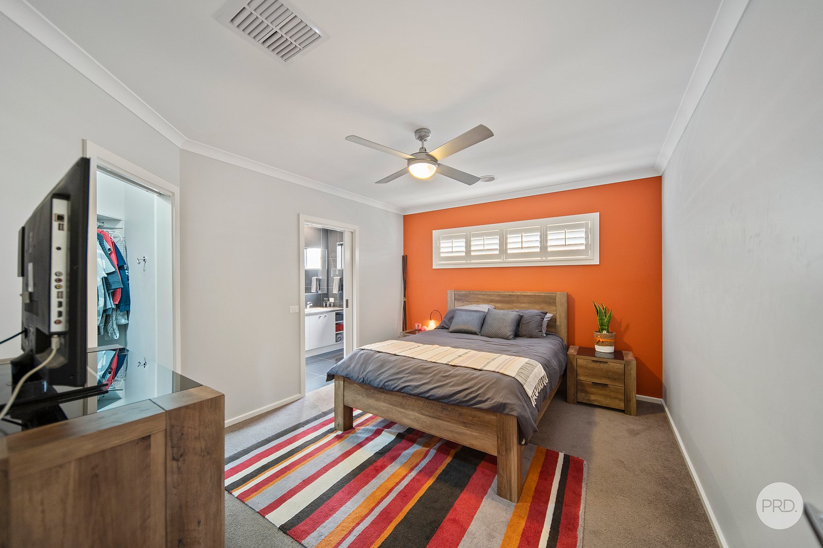 15 Roxburgh Crescent JUNORTOUN 10