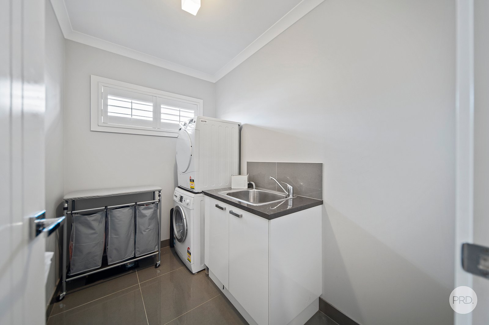 15 Roxburgh Crescent JUNORTOUN 18