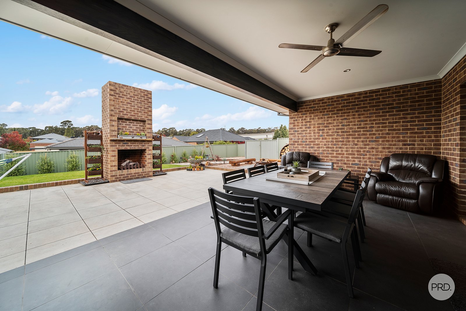 15 Roxburgh Crescent JUNORTOUN 19