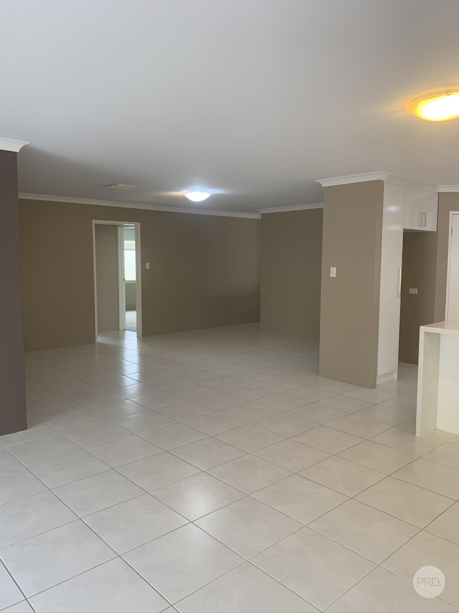 15 Salmond Turn WANNEROO 11