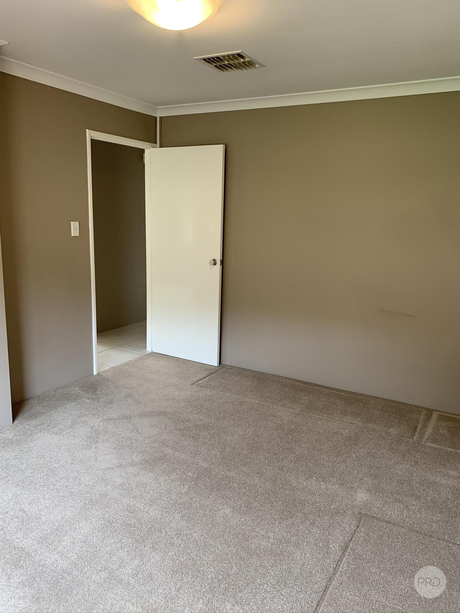 15 Salmond Turn WANNEROO 29