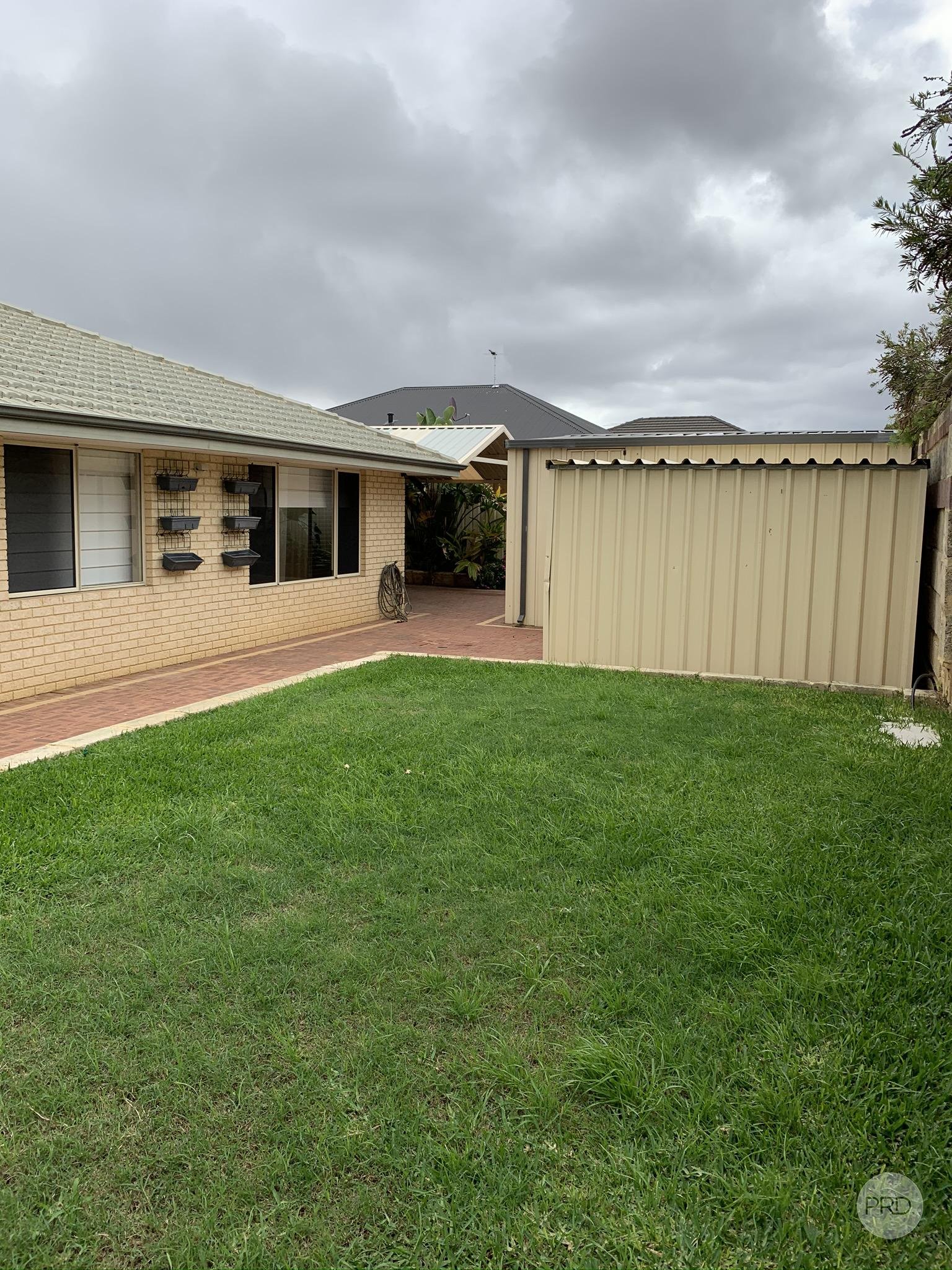 15 Salmond Turn WANNEROO 31