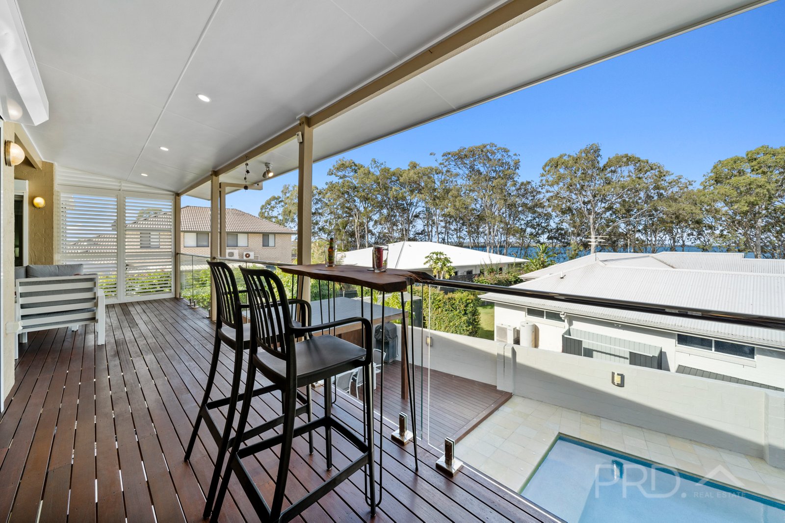 15 SANDY COVE Place REDLAND BAY 3