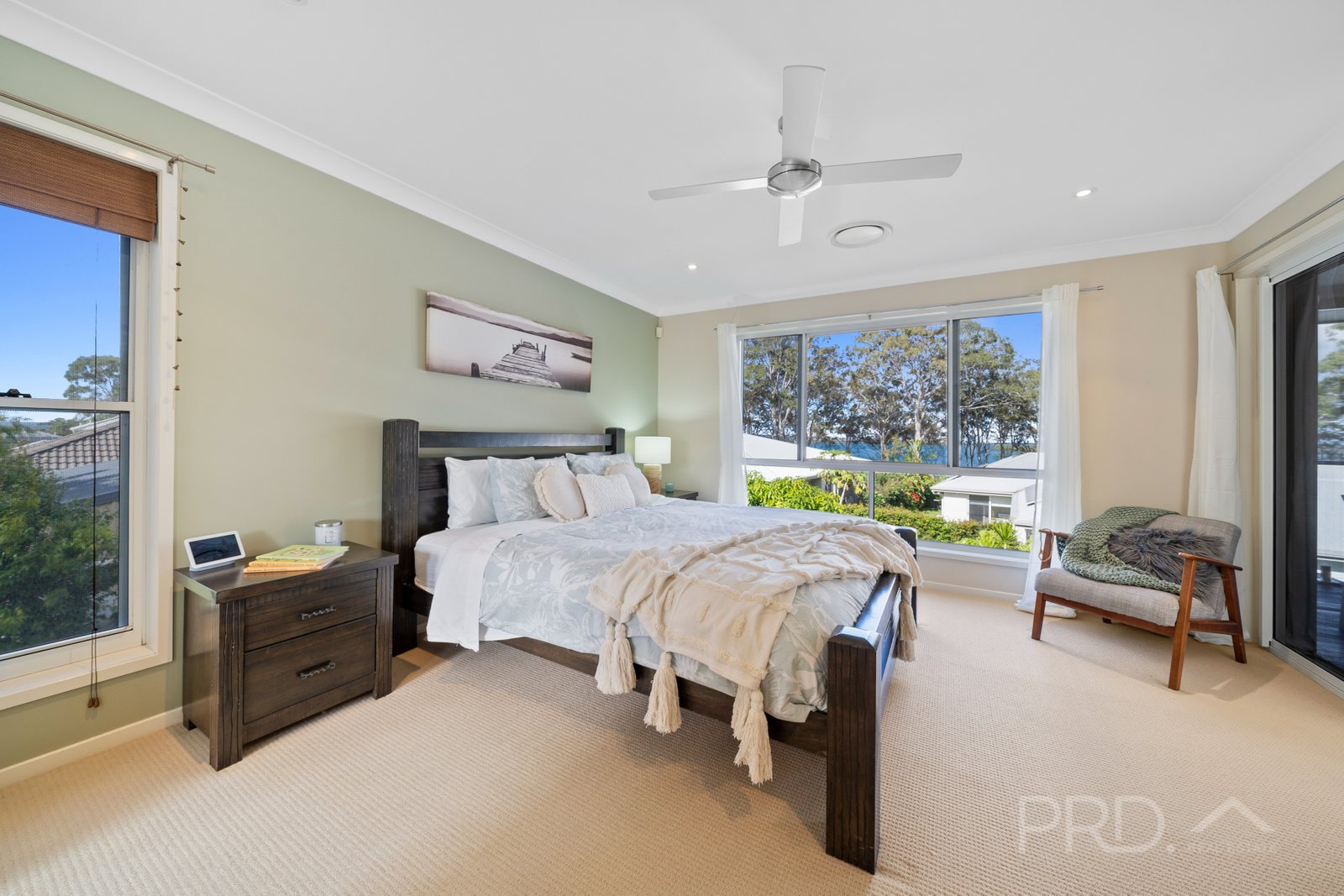 15 SANDY COVE Place REDLAND BAY 22