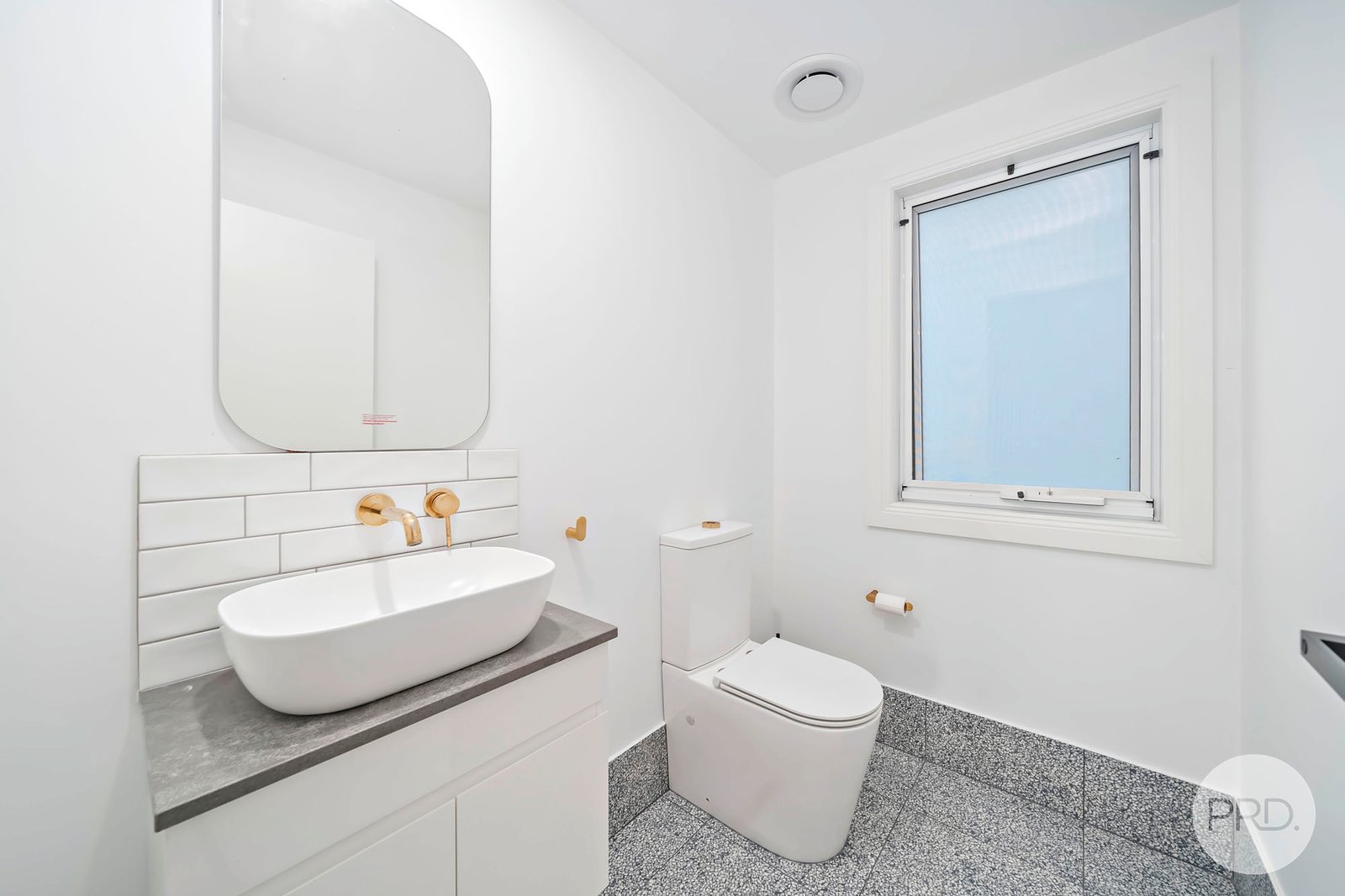 15 Sandy Point Road CORLETTE 16