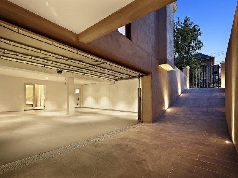 Real Estate and Property in 15 Sargood Street, Toorak, VIC