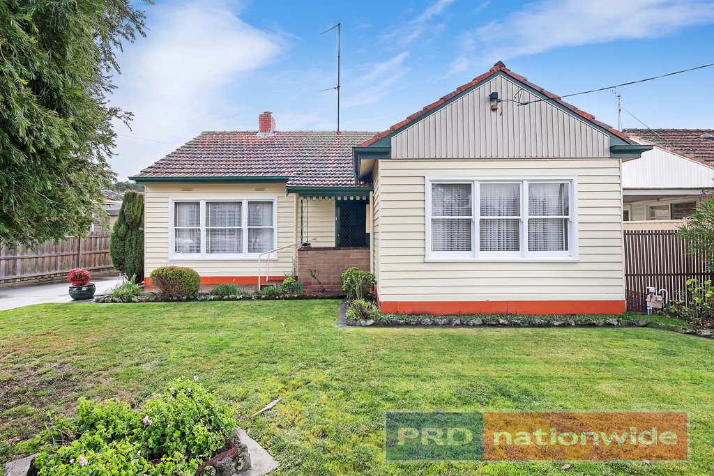 15 Sayle Street SEBASTOPOL 1