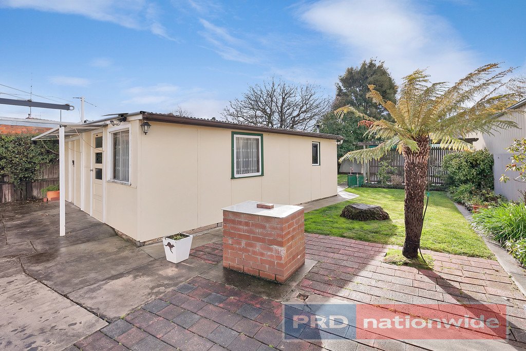 15 Sayle Street SEBASTOPOL 9