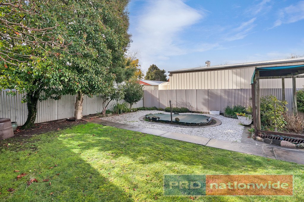 15 Sayle Street SEBASTOPOL 11