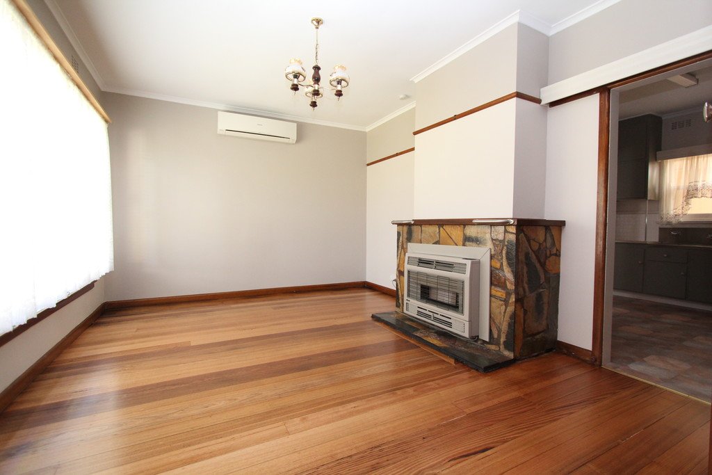 15 Sayle Street SEBASTOPOL 2