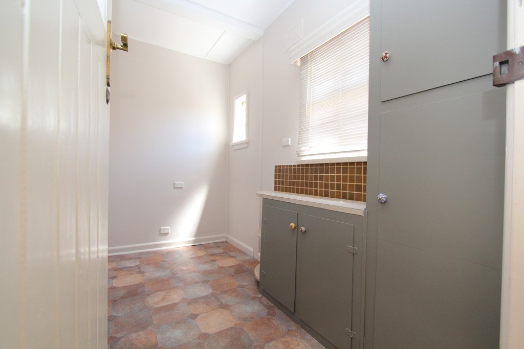 15 Sayle Street SEBASTOPOL 10