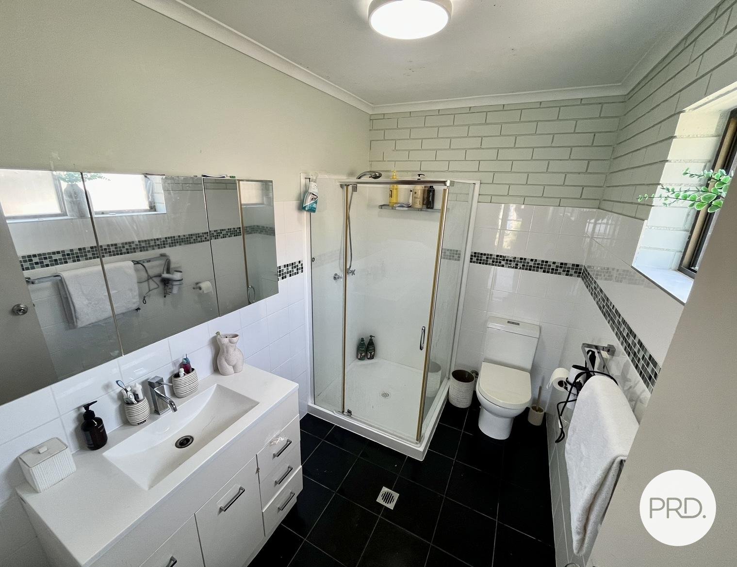 15 Sayre Crescent BOYNE ISLAND 8