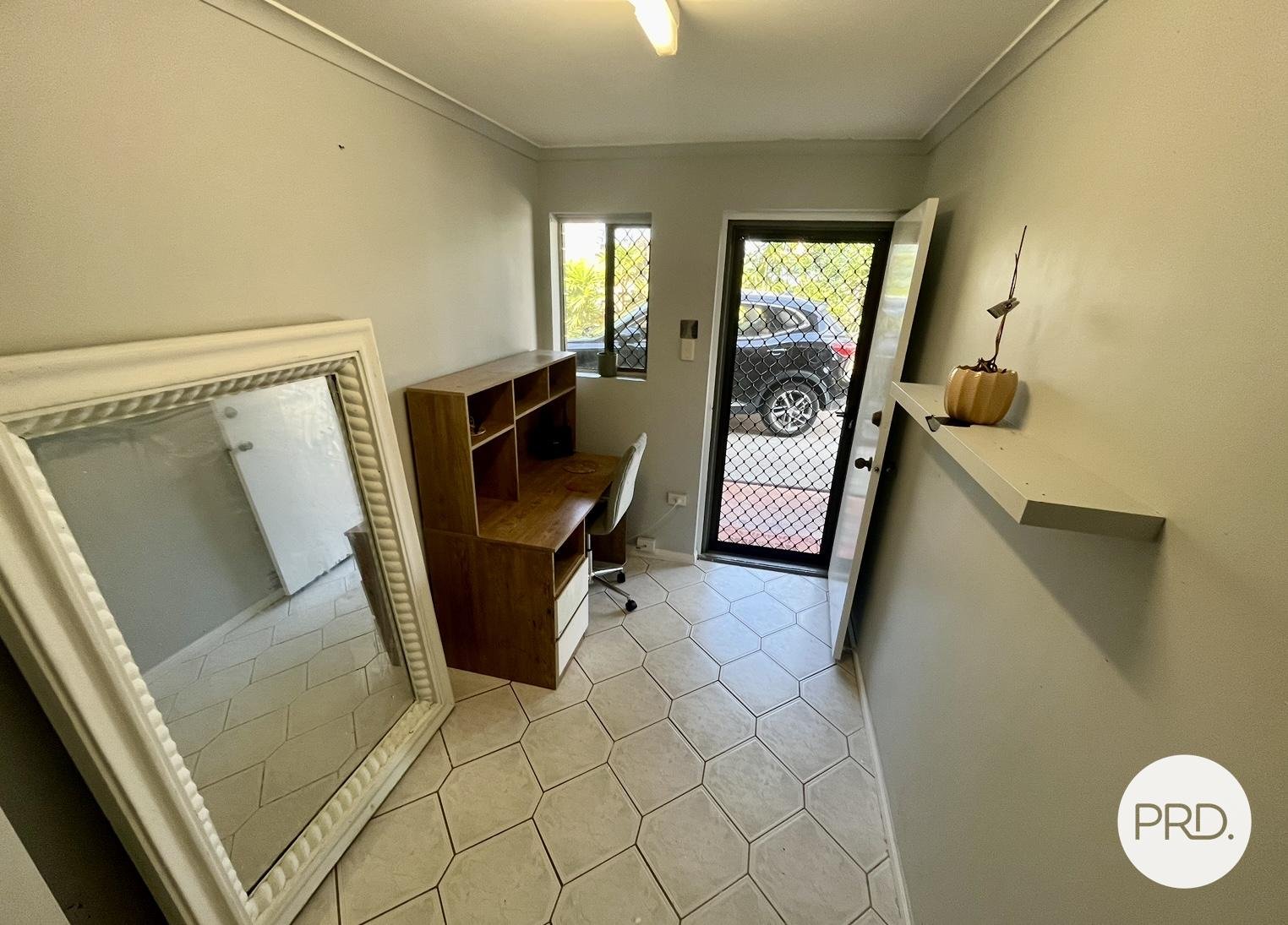 15 Sayre Crescent BOYNE ISLAND 10