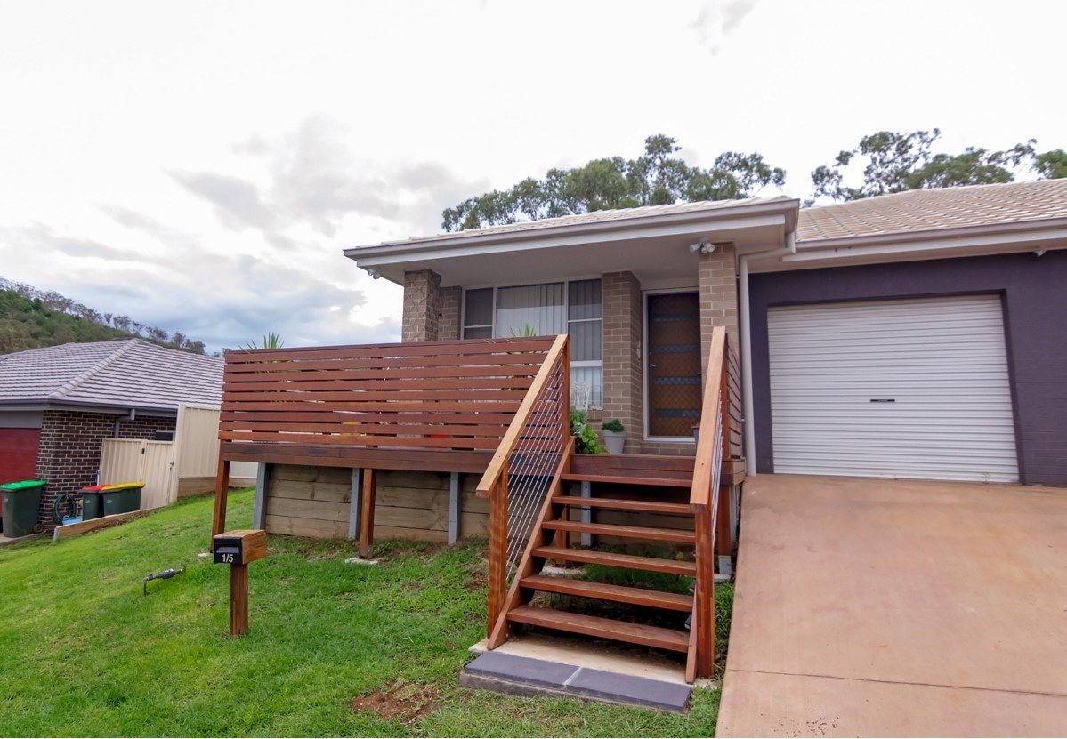 1/5 Scarborough Close NORTH TAMWORTH 1