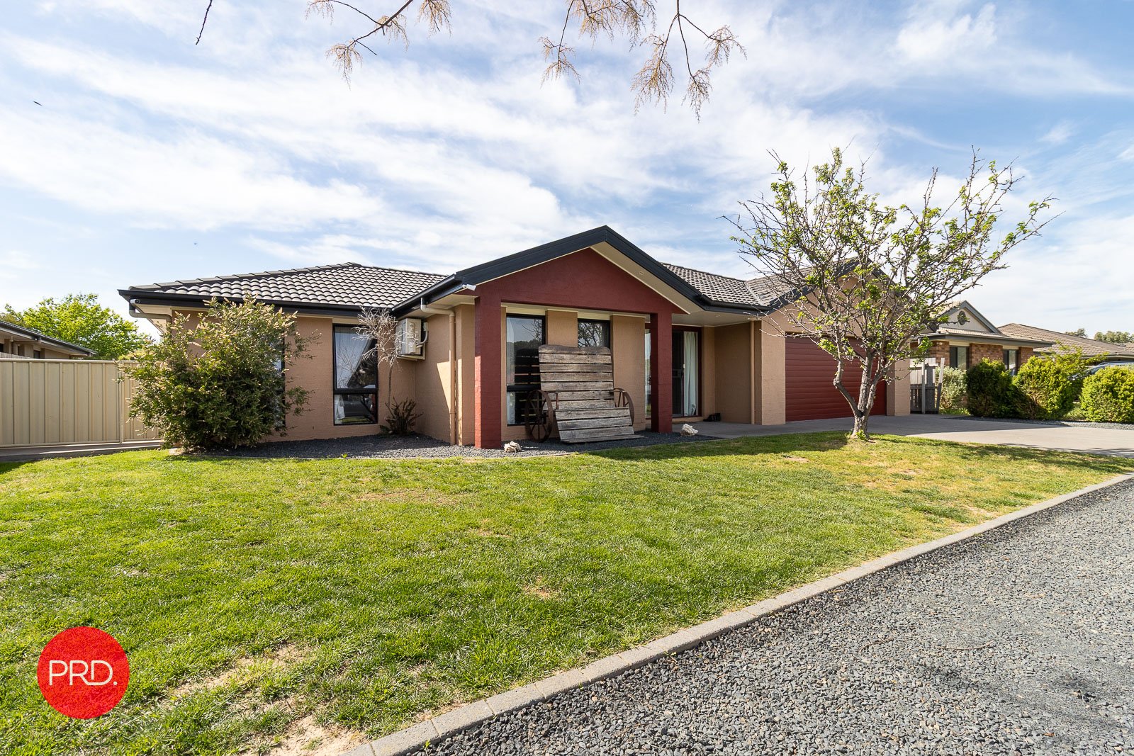 15 Scott Street BUNGENDORE 2