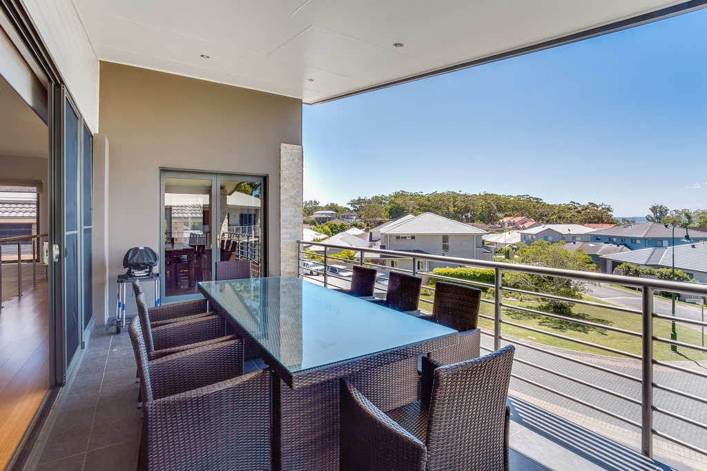 15 Shimmer Street NELSON BAY 9