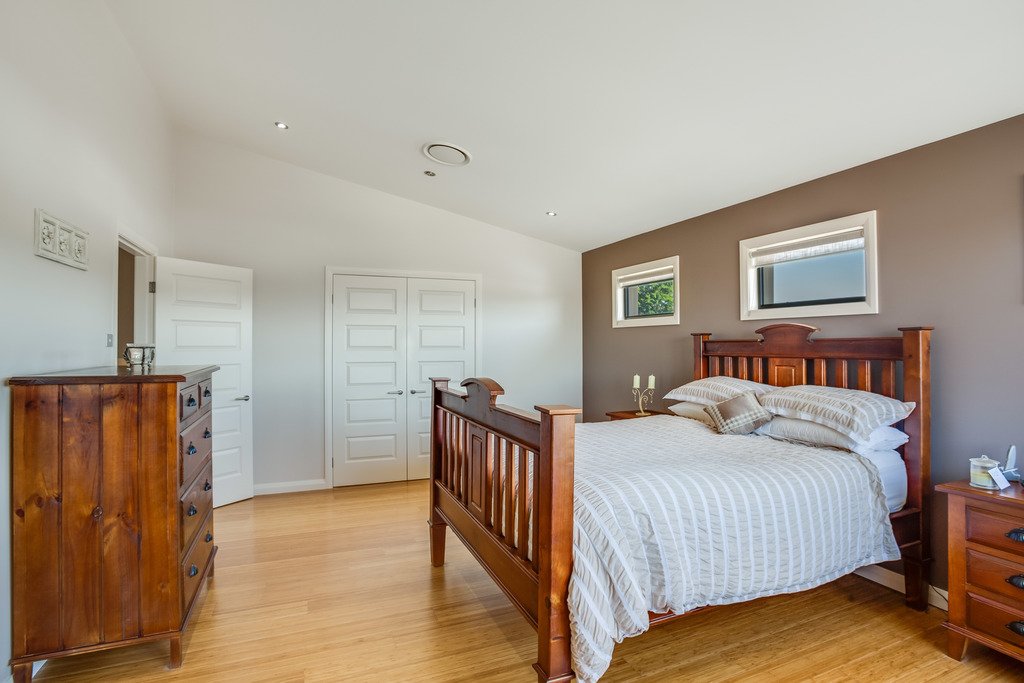 15 Shimmer Street NELSON BAY 20