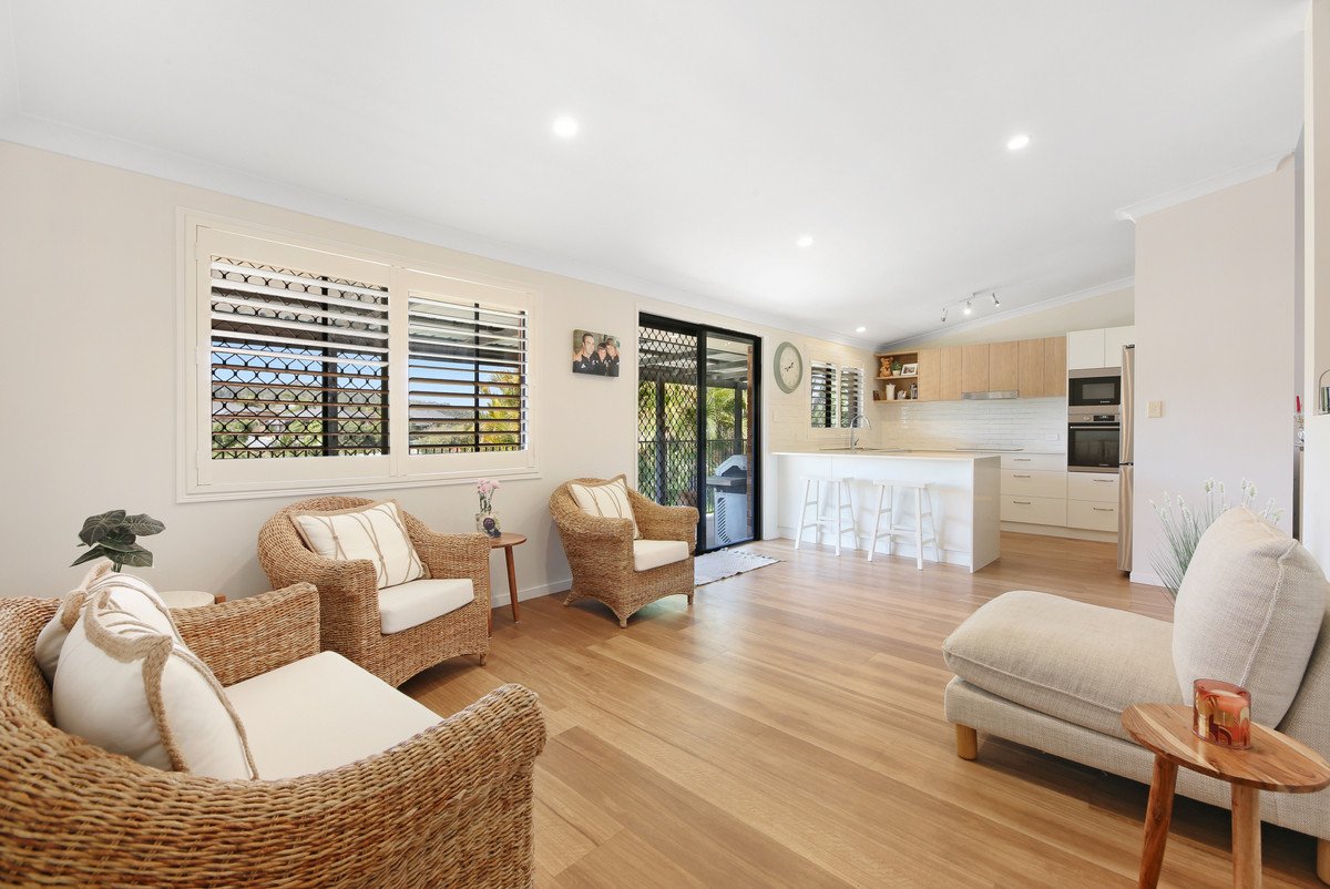 15 Sirec Way BURLEIGH HEADS 8