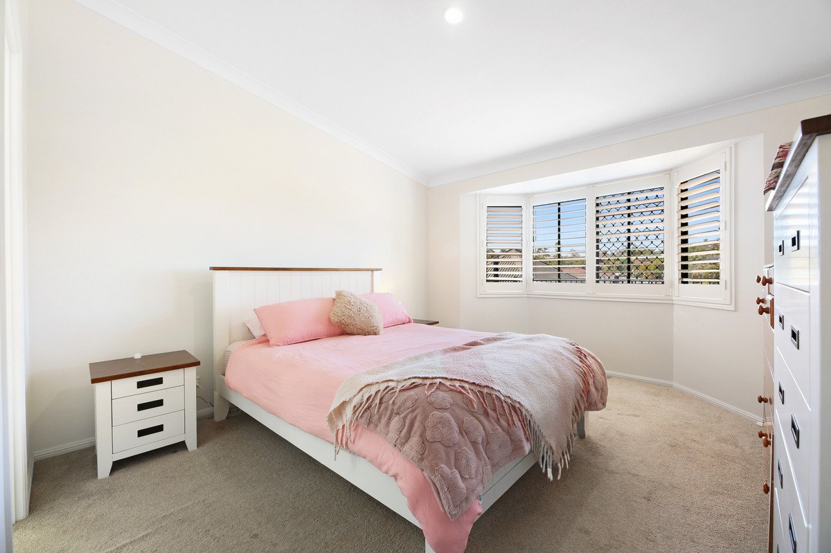 15 Sirec Way BURLEIGH HEADS 13