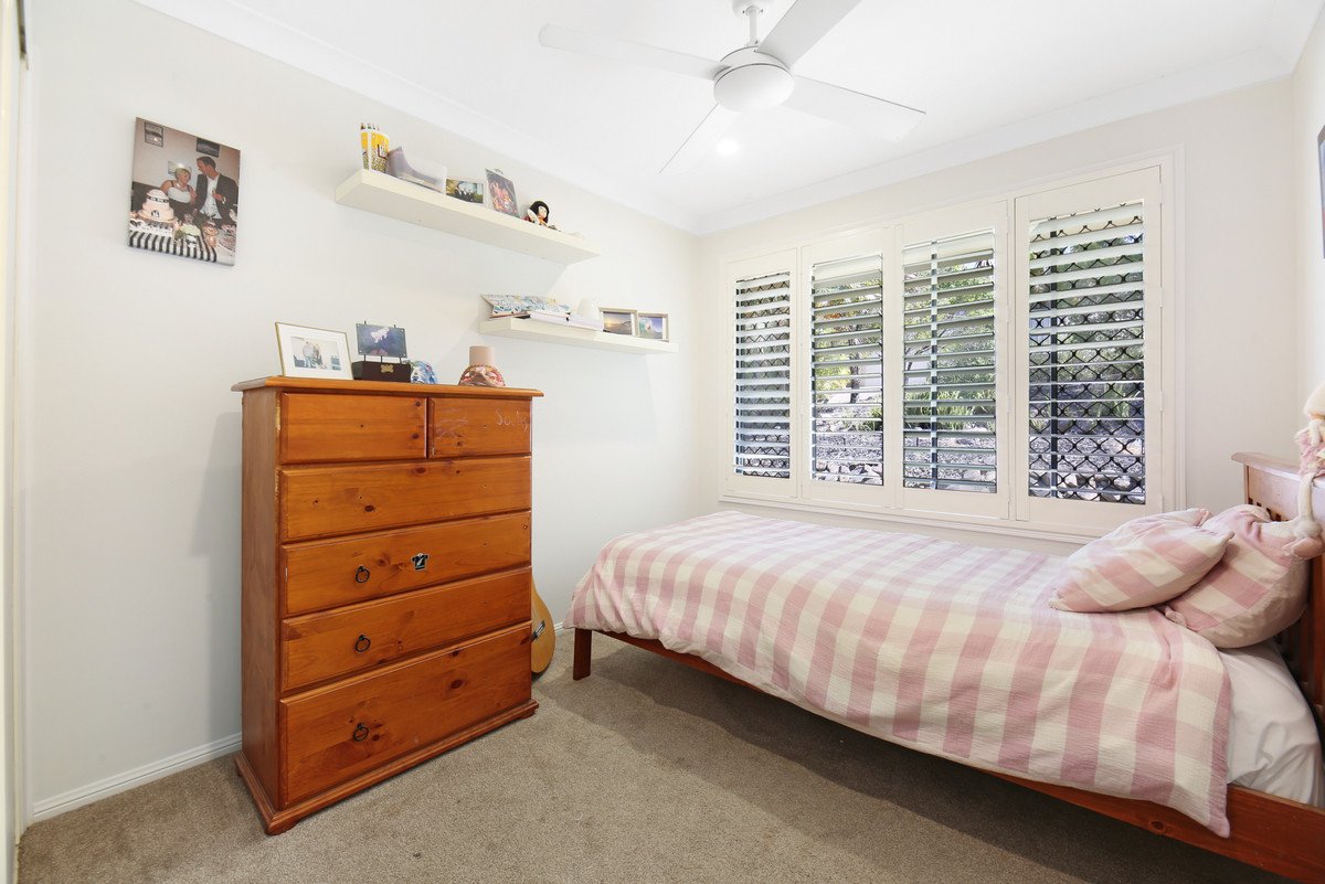 15 Sirec Way BURLEIGH HEADS 18