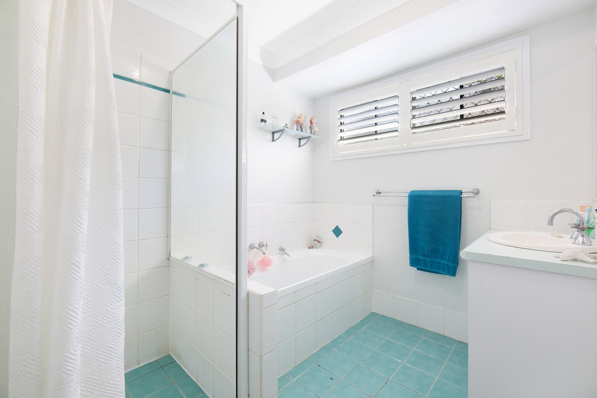 15 Sirec Way BURLEIGH HEADS 19