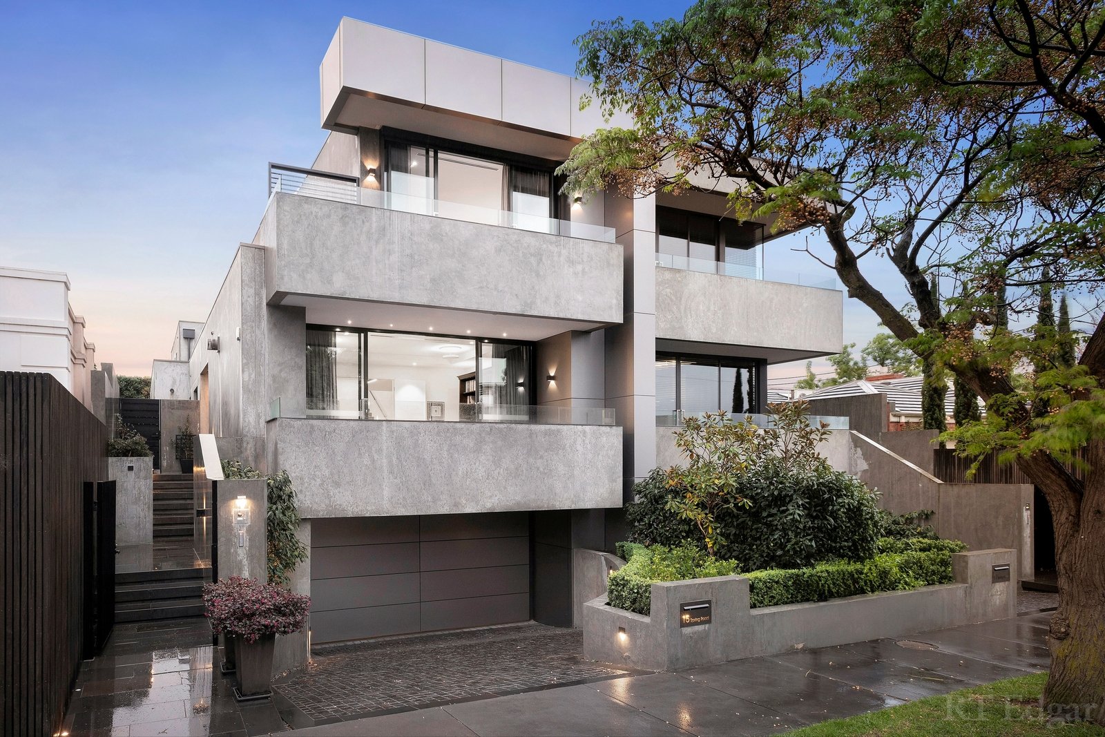 Real Estate and Property in 15 Spring Road, Malvern, VIC