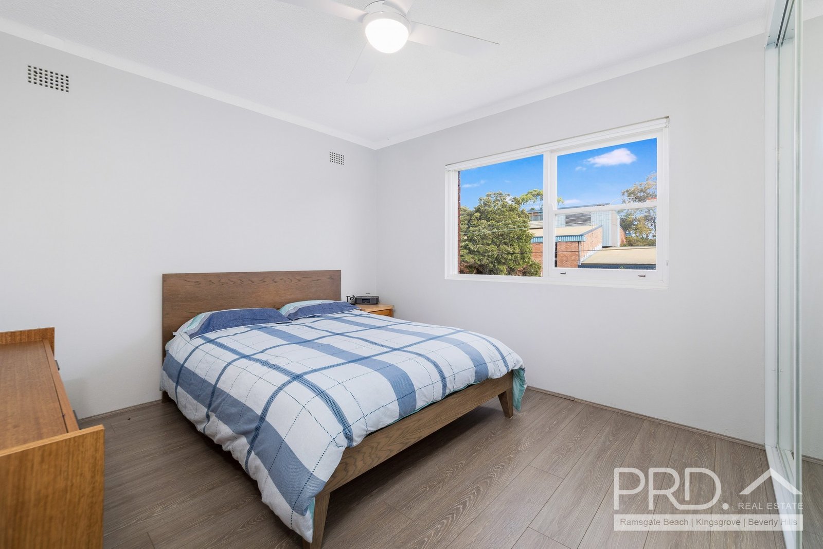 15 St Albans Road KINGSGROVE 3