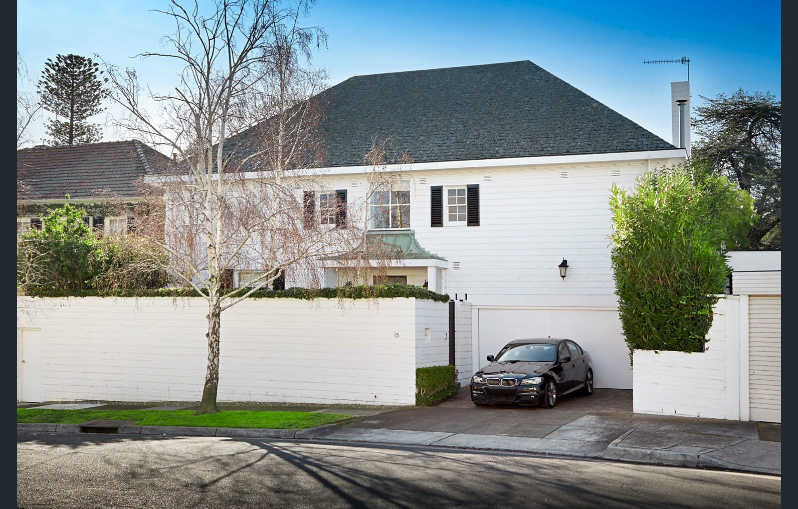 15 St Georges Court, Toorak, 3142