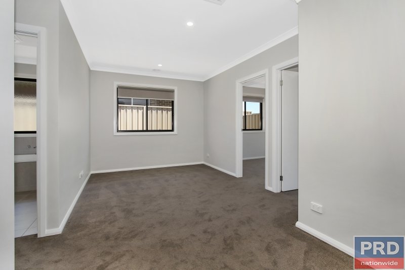 15 Stockman Circuit THURGOONA 5
